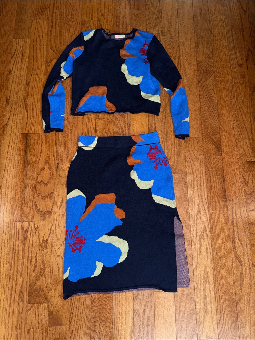 INTEMPO intarsia midi top and skirt - Picture 1 of 1